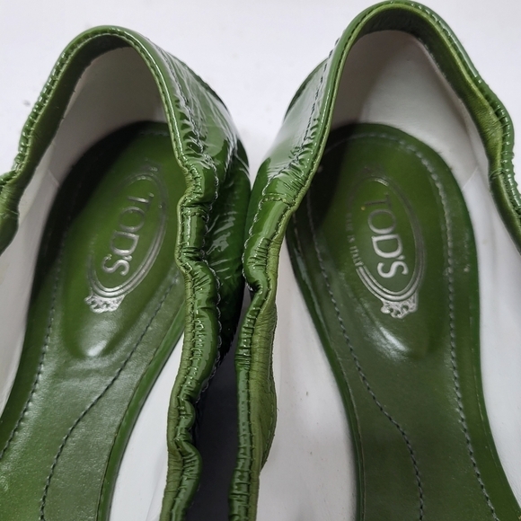 Tod's Green Suede Loafers with Decorative Buckle - Picture 9 of 14